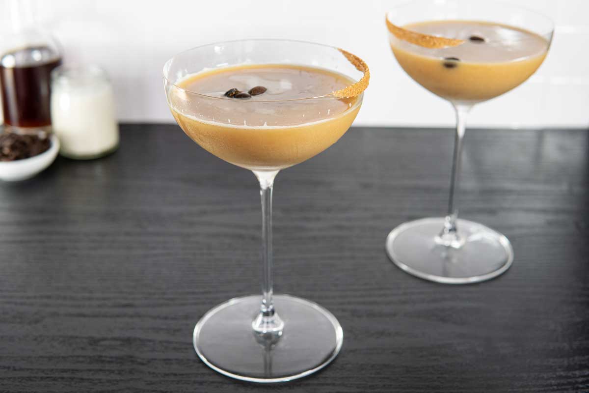 Dirty Chai Martini Recipe - Very Obsessed