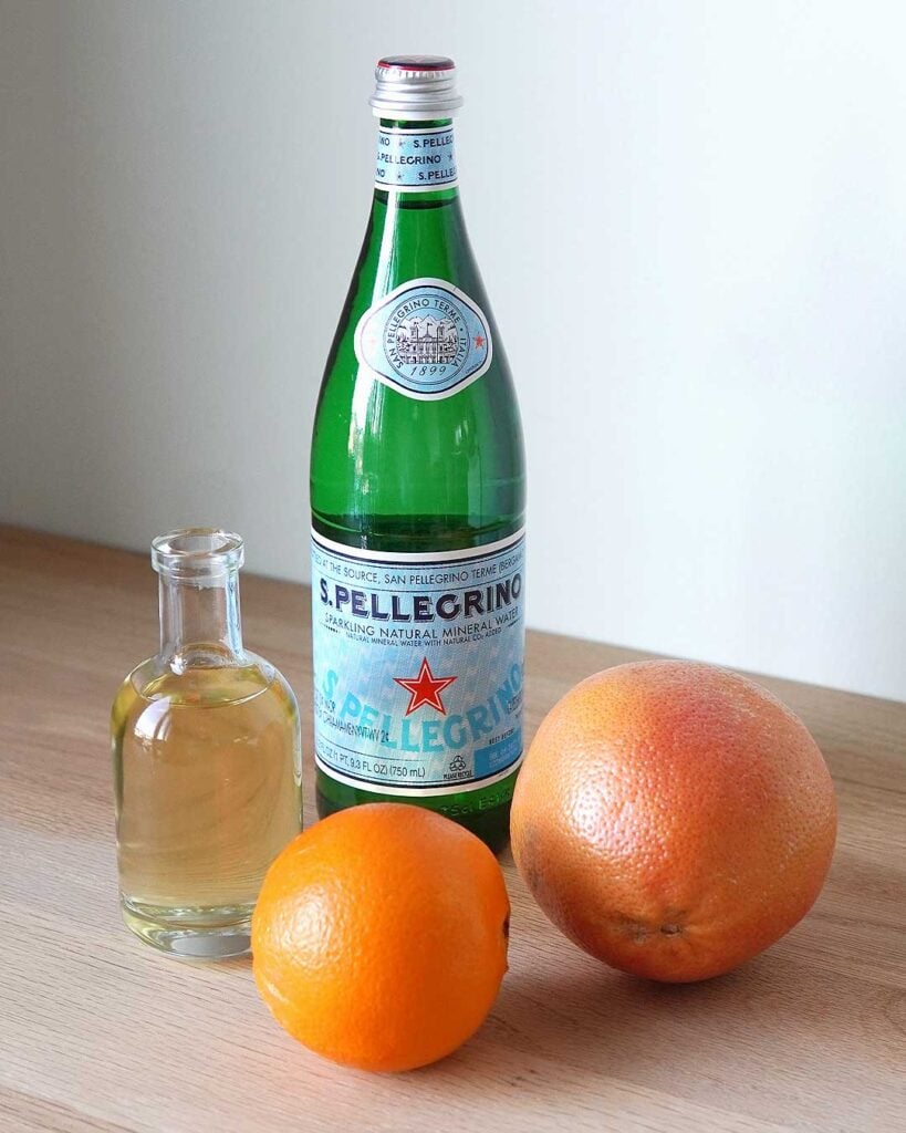 Aperol Spritz Mocktail Ingredients; Grapefruit, Orange, White Grape Juice, Sparkling Water