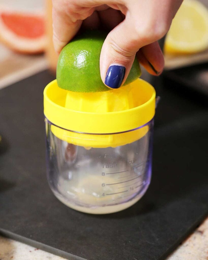 Mini citrus squeezer with lime